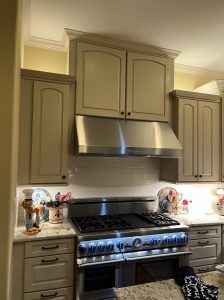 Delta Circle Kitchen Remodeling - Cabinets & Range Hood